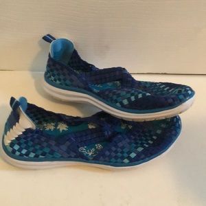 Cobb Hill by new balance sandal/water shoe